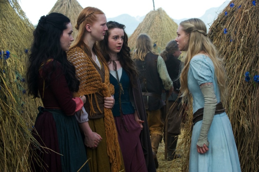 RRH-22838r (L-r) CARMEN LAVIGNE as Rose, SHAUNA KAIN as Roxanne, KACEY ROHL as Prudence and AMANDA SEYFRIED as Valerie in Warner Bros. Pictures' fantasy thriller "RED RIDING HOOD," a Warner Bros. Pictures release.